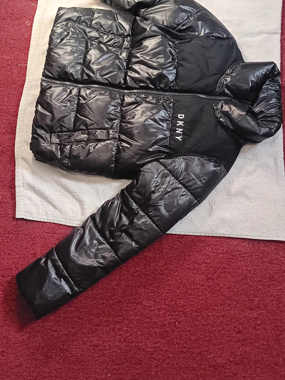 DKNY Men’s Black Puffer Jacket - Insulated Zip Front